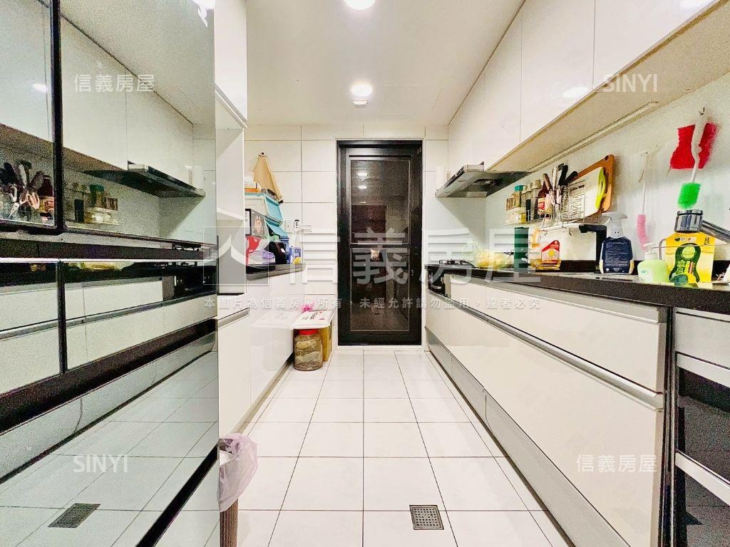 ★金璽雙車位雙捷運溫泉宅房屋室內格局與周邊環境