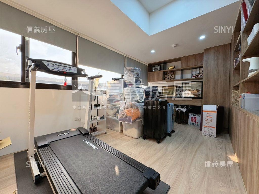 一卡皮箱美妝景觀房房屋室內格局與周邊環境