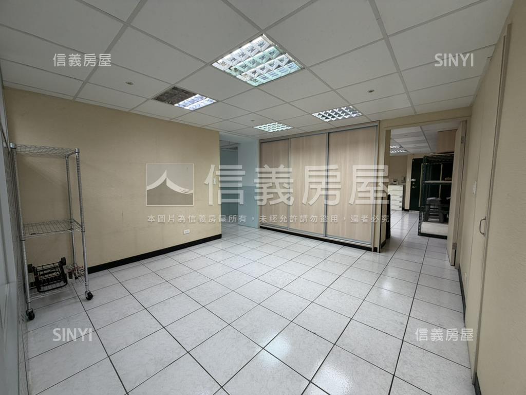 捷運中和站‧黃金幹線辦公房屋室內格局與周邊環境