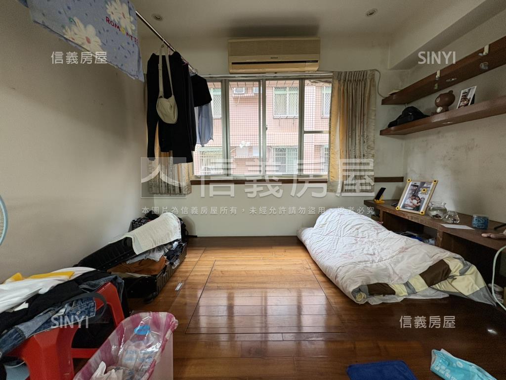 花園城堡方正４房車位房屋室內格局與周邊環境