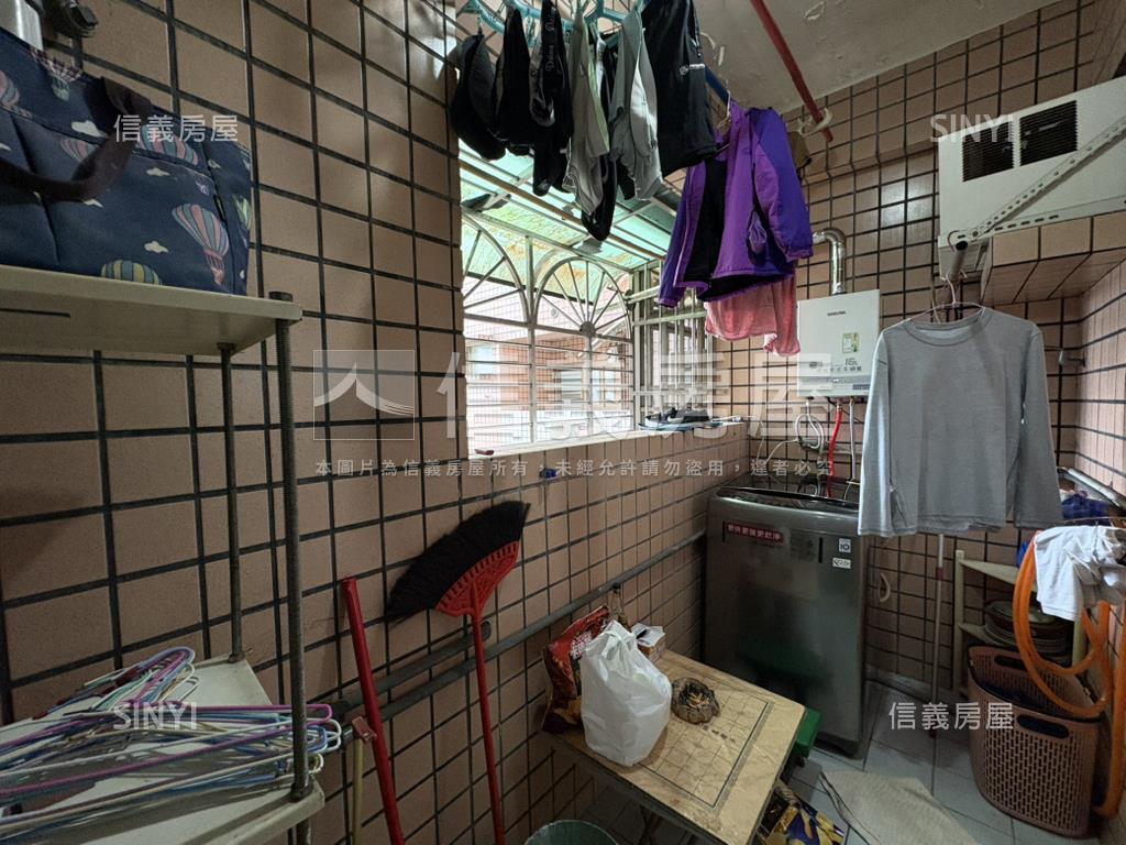 花園城堡方正４房車位房屋室內格局與周邊環境