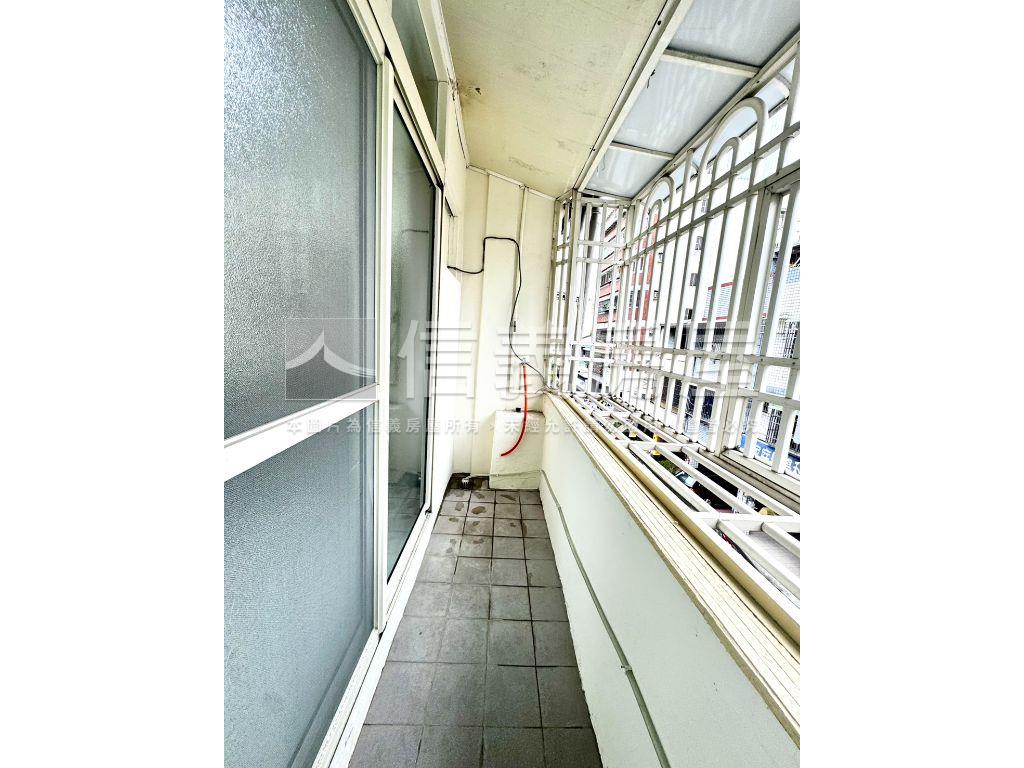 前後雙臨路大地坪透天店面房屋室內格局與周邊環境