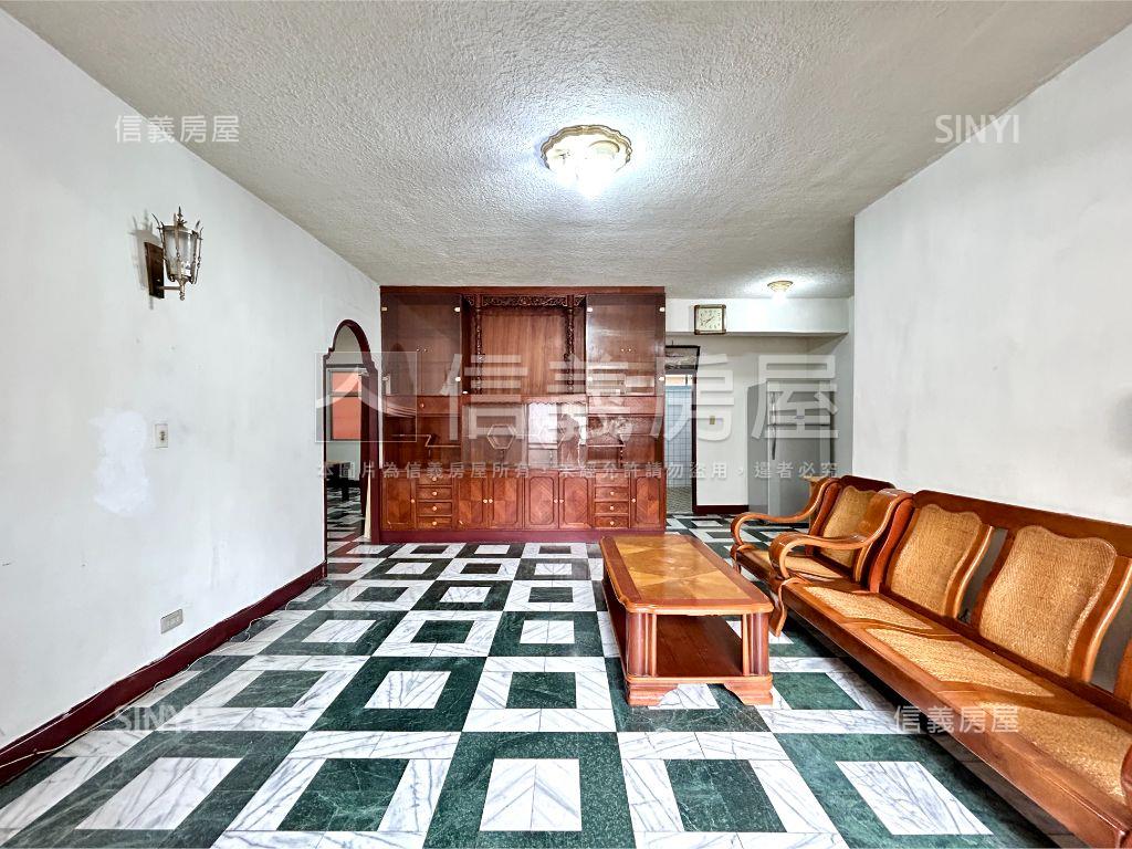 仁愛公園靜巷公寓三樓房屋室內格局與周邊環境