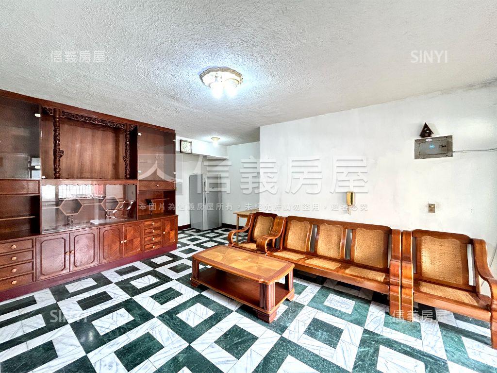 仁愛公園靜巷公寓三樓房屋室內格局與周邊環境