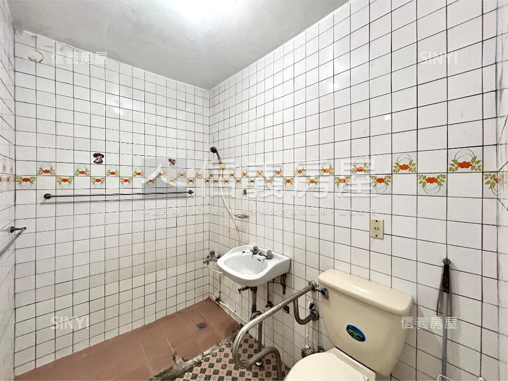 仁愛公園靜巷公寓三樓房屋室內格局與周邊環境