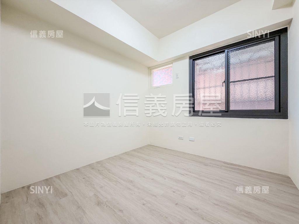 河堤陽台進出美三房房屋室內格局與周邊環境