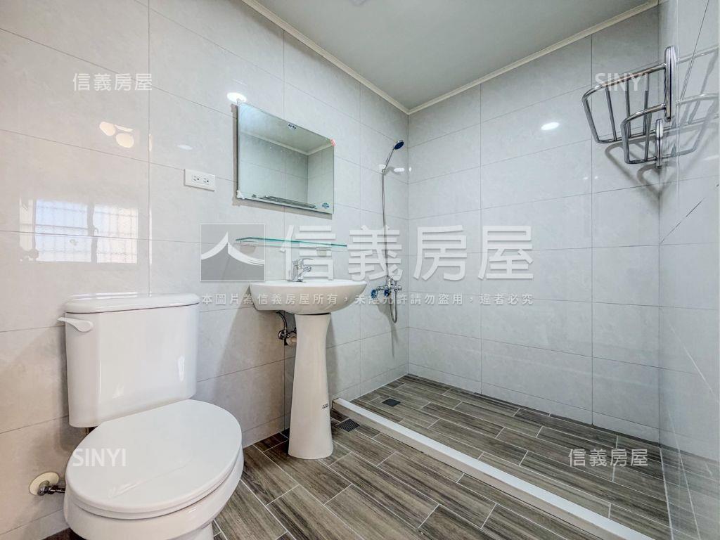 河堤陽台進出美三房房屋室內格局與周邊環境