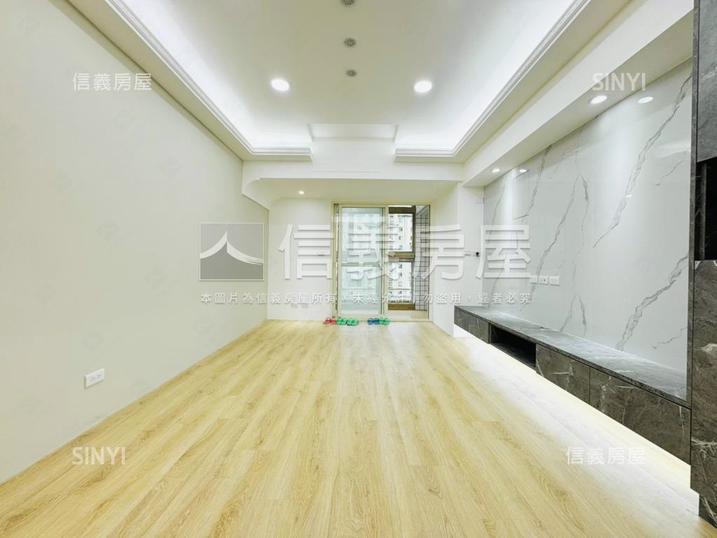 親水景觀三房平面車位房屋室內格局與周邊環境