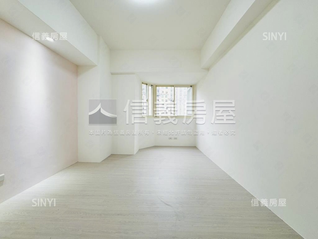 親水景觀三房平面車位房屋室內格局與周邊環境