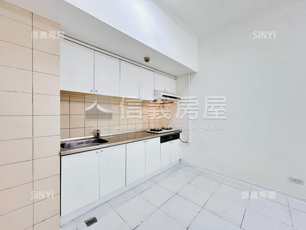 未來捷運Ｇ１０站經典兩房房屋室內格局與周邊環境