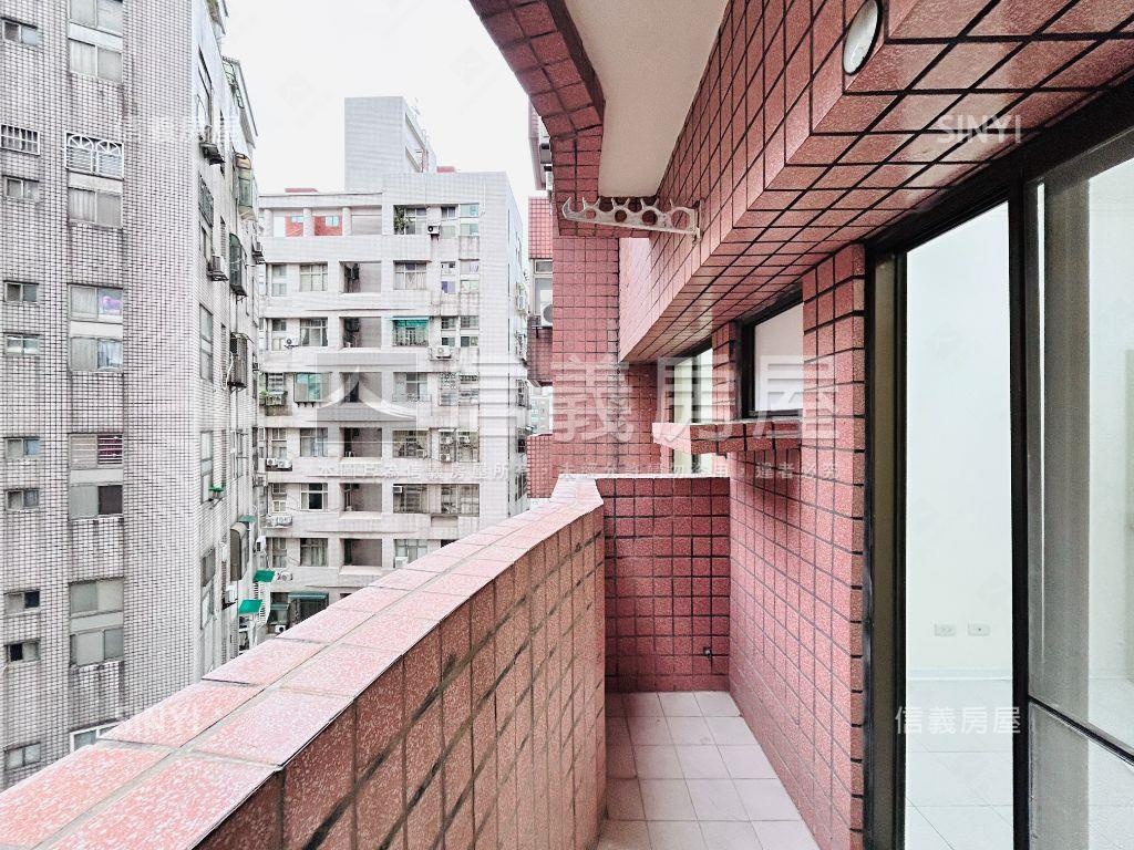 未來捷運Ｇ１０站經典兩房房屋室內格局與周邊環境