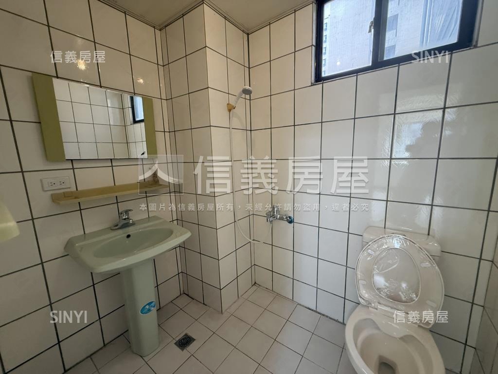 學區旁的大三房房屋室內格局與周邊環境