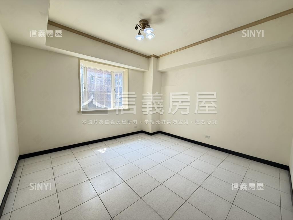 學區旁的大三房房屋室內格局與周邊環境