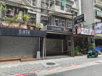 林森北路條通人潮店面