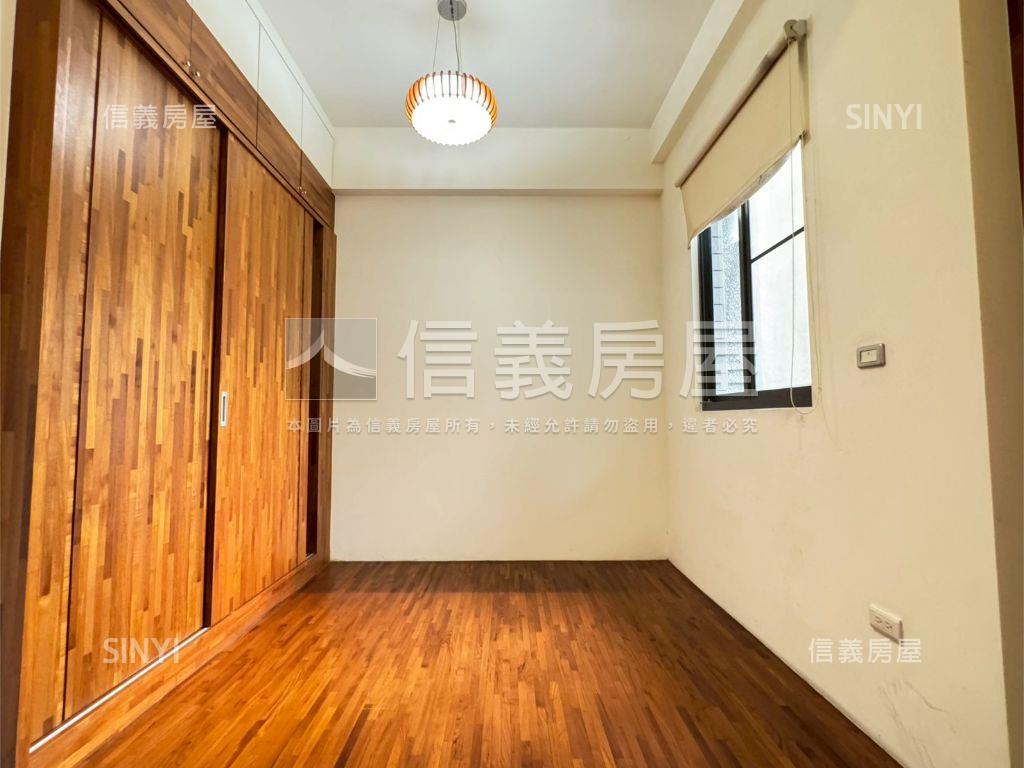 鼎金浮島｜大地坪庭園豪墅房屋室內格局與周邊環境