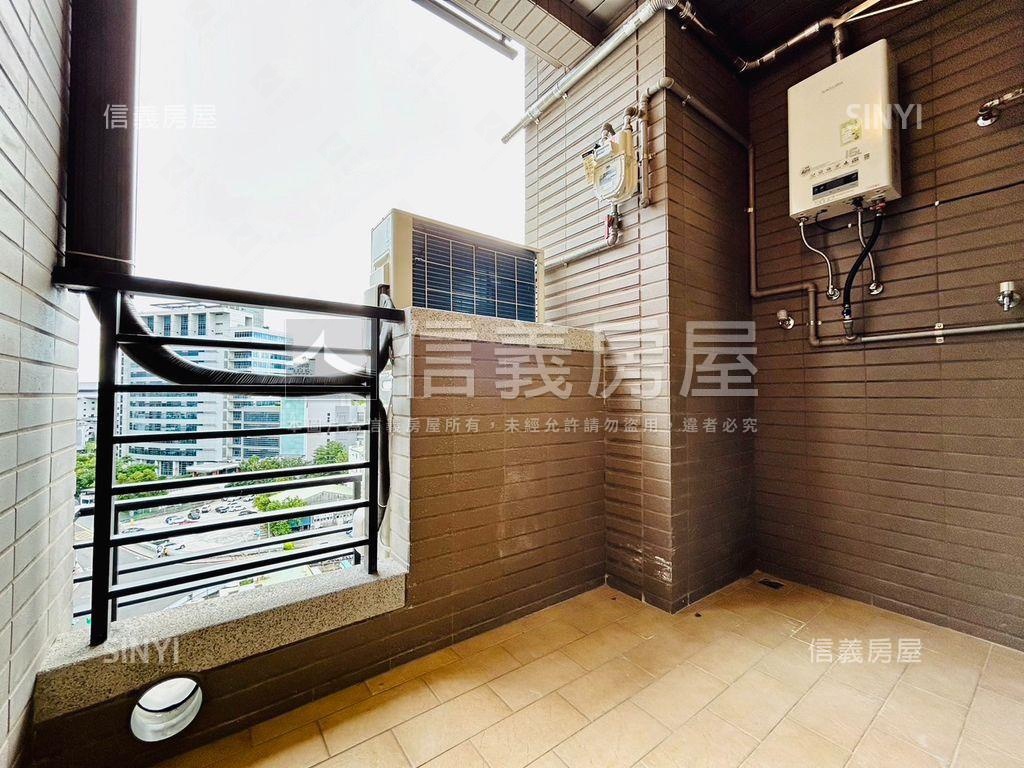 陽明峰匯近捷運高樓電梯房屋室內格局與周邊環境