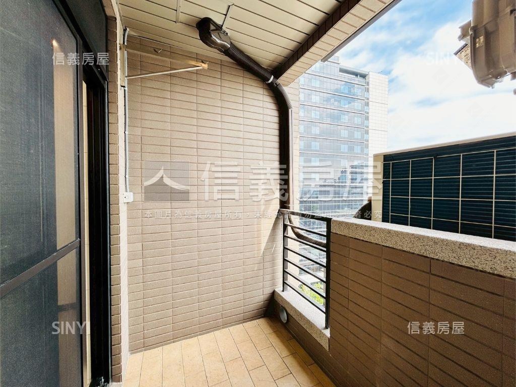 陽明峰匯近捷運高樓電梯房屋室內格局與周邊環境