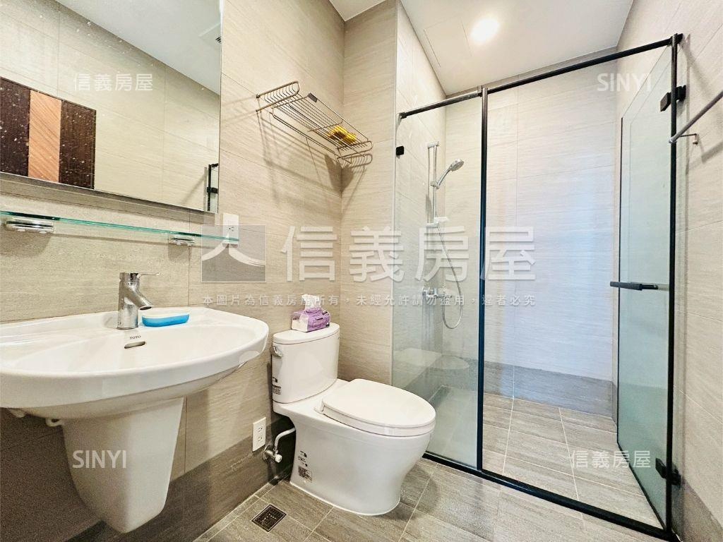 陽明峰匯近捷運高樓電梯房屋室內格局與周邊環境