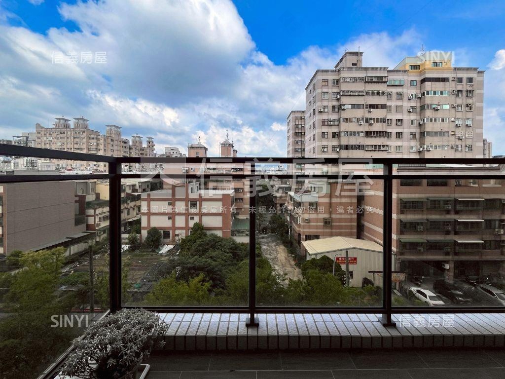 近１４期崇德薈三房平車讚房屋室內格局與周邊環境