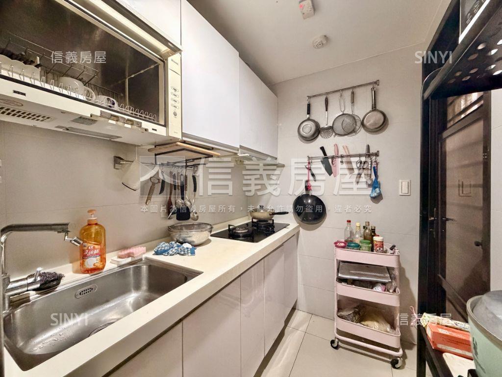 低於行情！傳奇三房平車位房屋室內格局與周邊環境