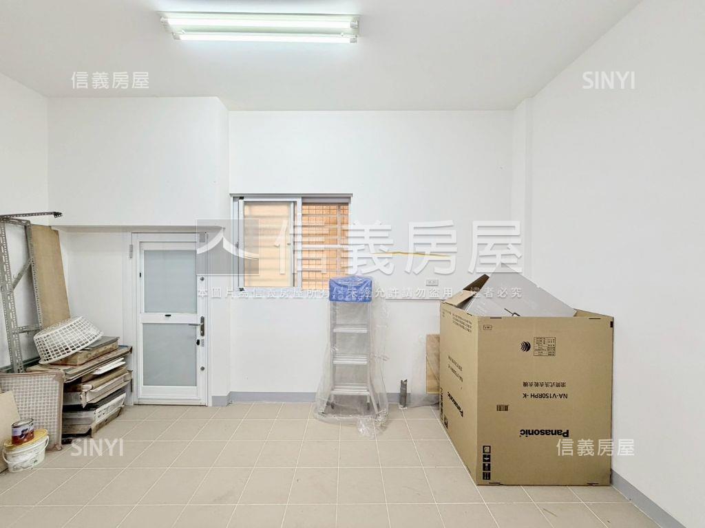 間間有陽台•大港稀有店住房屋室內格局與周邊環境