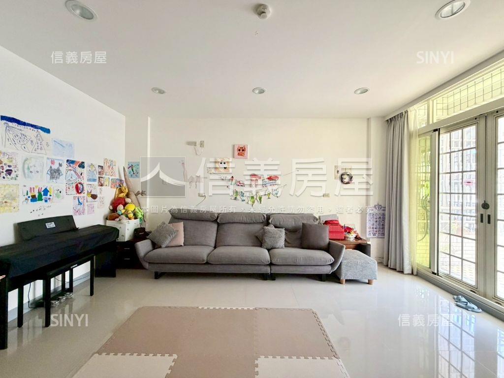 間間有陽台•大港稀有店住房屋室內格局與周邊環境