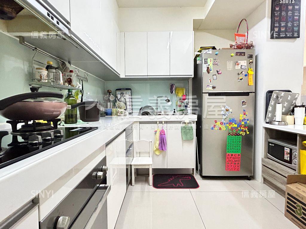 靜謐美屋高峰會房屋室內格局與周邊環境