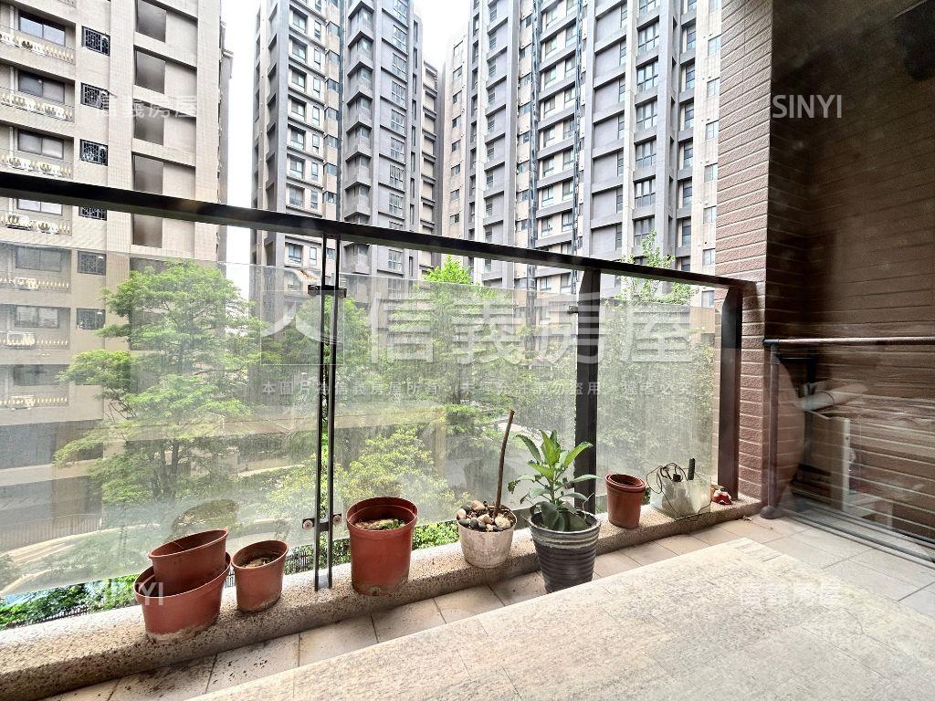 靜謐美屋高峰會房屋室內格局與周邊環境