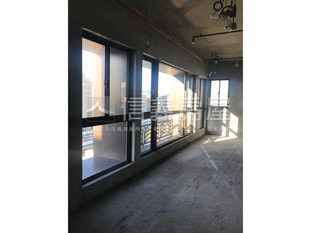 維多利亞高樓房屋室內格局與周邊環境
