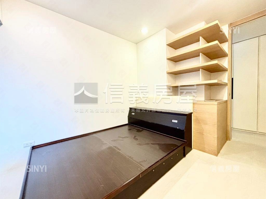 劍橋３＋１美邸附車位房屋室內格局與周邊環境