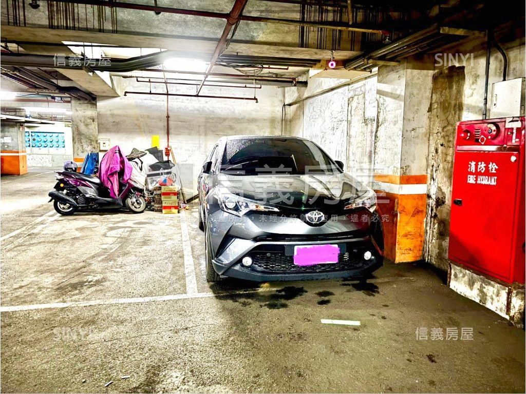 劍橋３＋１美邸附車位房屋室內格局與周邊環境