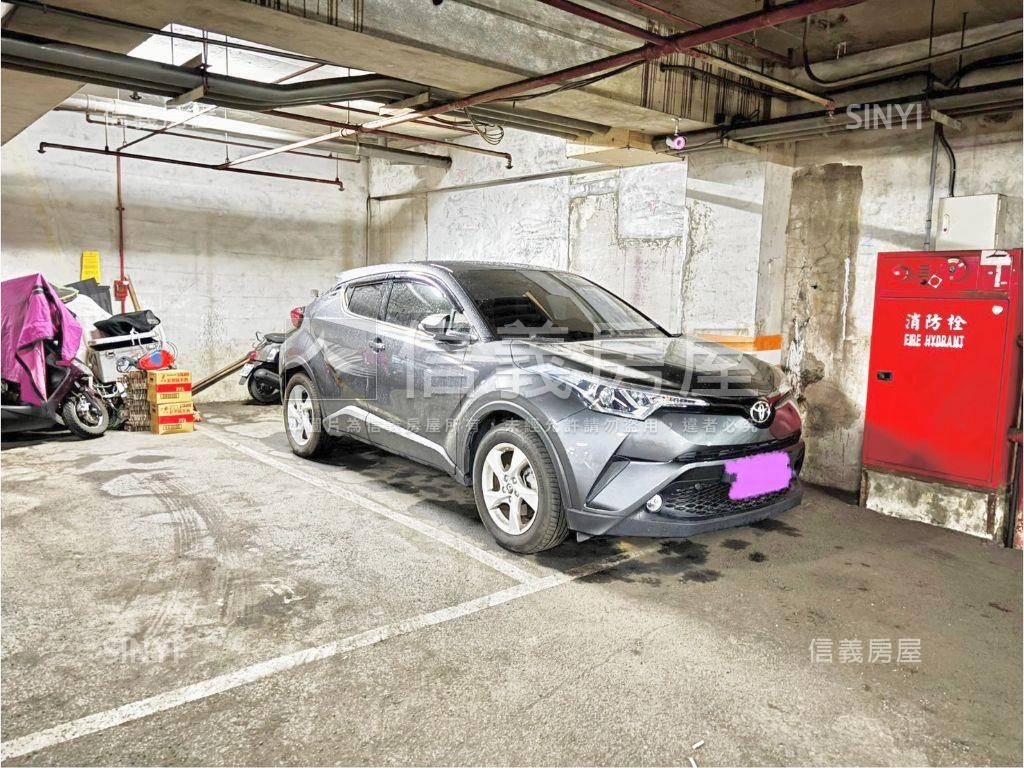 劍橋３＋１美邸附車位房屋室內格局與周邊環境