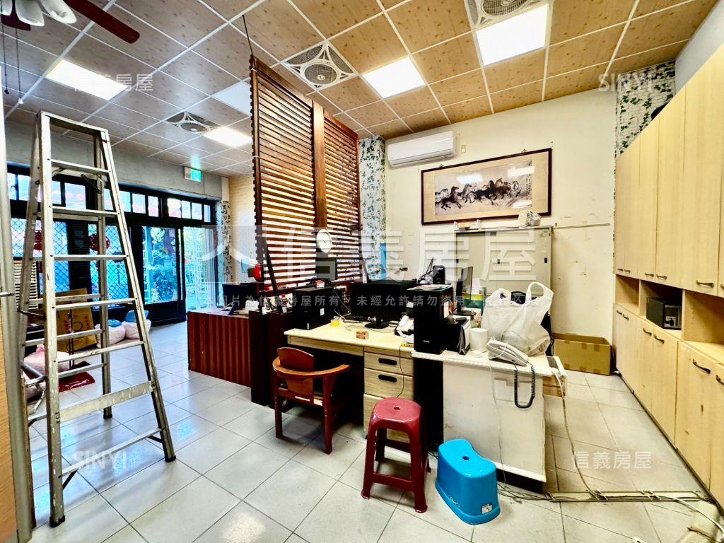 大面寬約４２米純一樓店面房屋室內格局與周邊環境