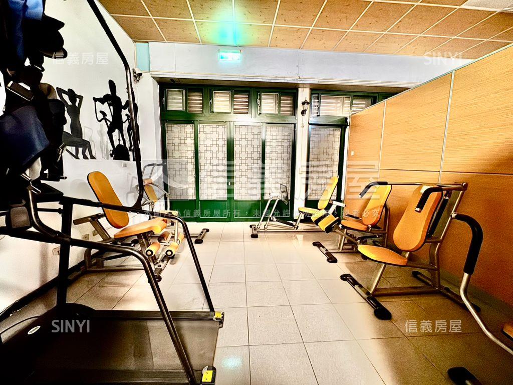 大面寬約４２米純一樓店面房屋室內格局與周邊環境