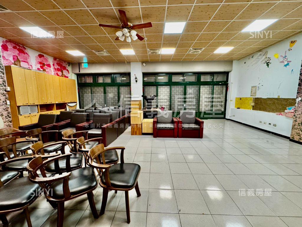 大面寬約４２米純一樓店面房屋室內格局與周邊環境