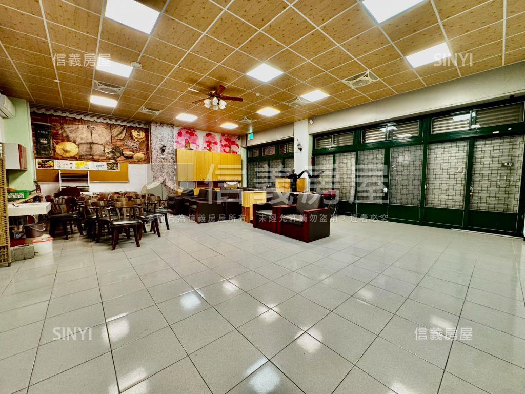 大面寬約４２米純一樓店面房屋室內格局與周邊環境