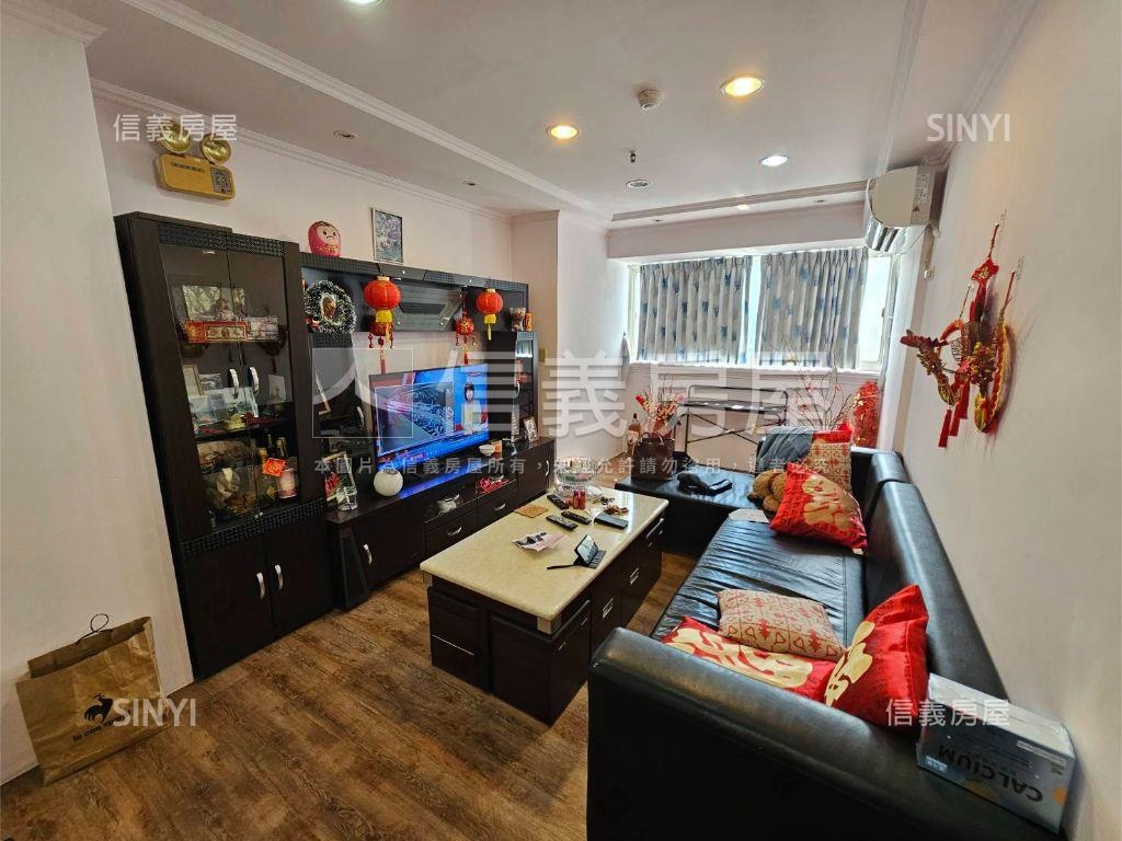 摩天鎮精美小資２房房屋室內格局與周邊環境