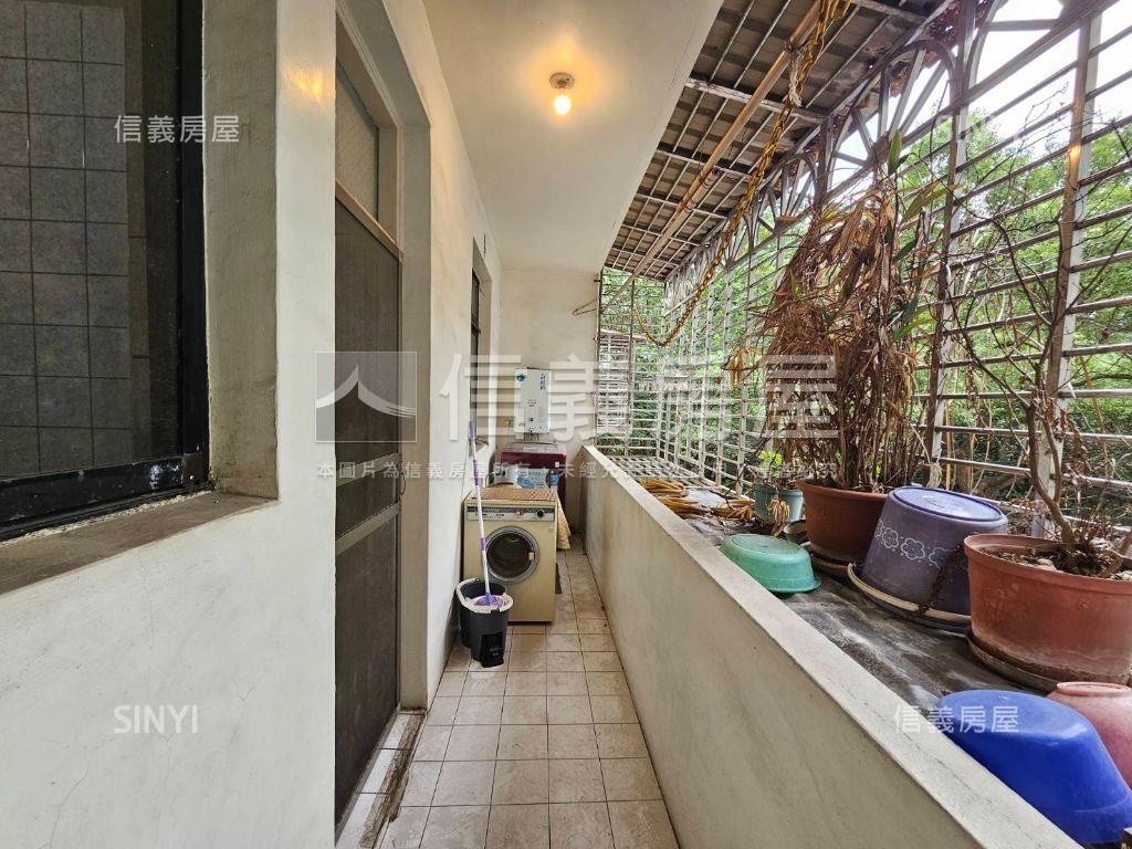 近迴龍捷運站格局方正三房房屋室內格局與周邊環境