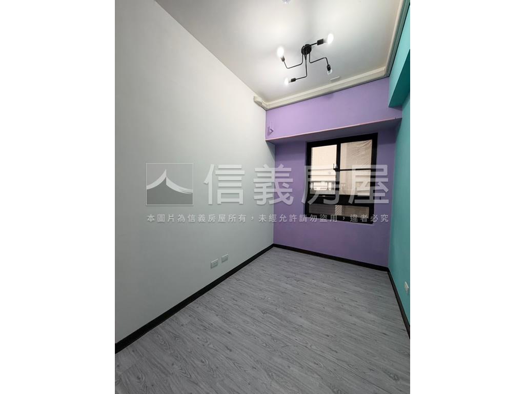 信義專任遠雄三房平車露臺房屋室內格局與周邊環境