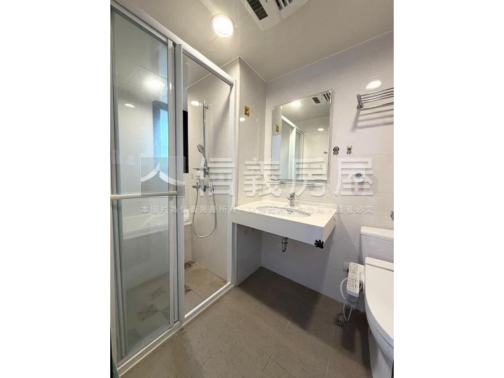 信義專任遠雄三房平車露臺房屋室內格局與周邊環境