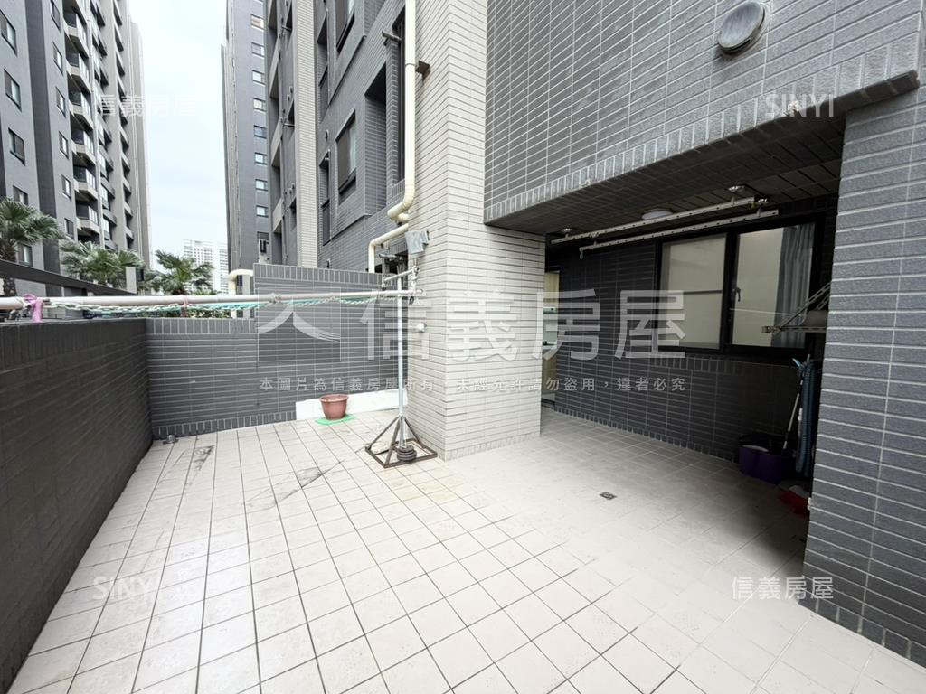 信義專任遠雄三房平車露臺房屋室內格局與周邊環境