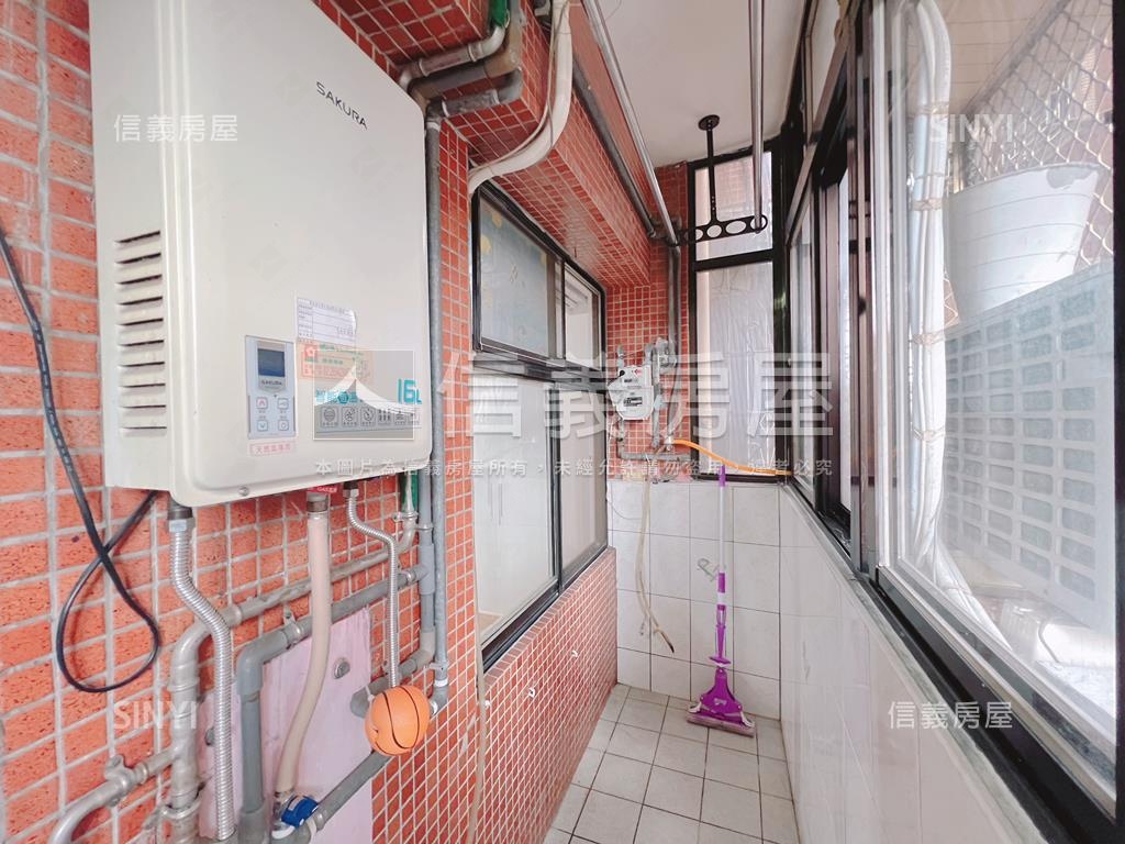 永平捷運百貨學區電梯三房房屋室內格局與周邊環境