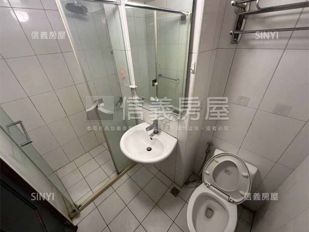 ＭＭ２１高樓層３房雙車位房屋室內格局與周邊環境