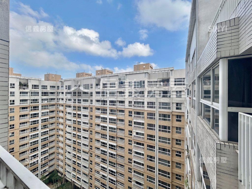 ＭＭ２１高樓層３房雙車位房屋室內格局與周邊環境