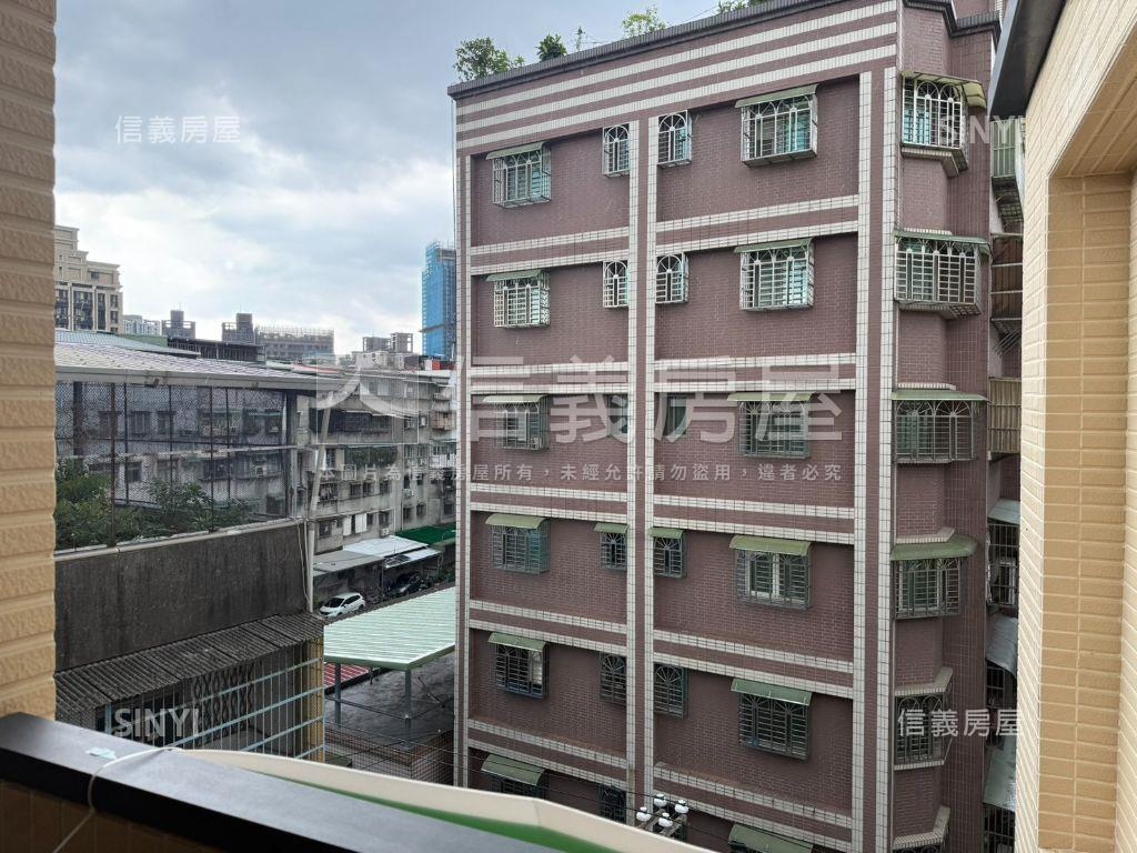 府中全新裝潢電梯兩房房屋室內格局與周邊環境
