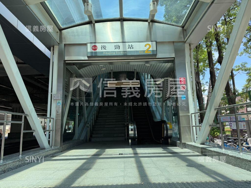 楠梓捷市悅兩房車位房屋室內格局與周邊環境