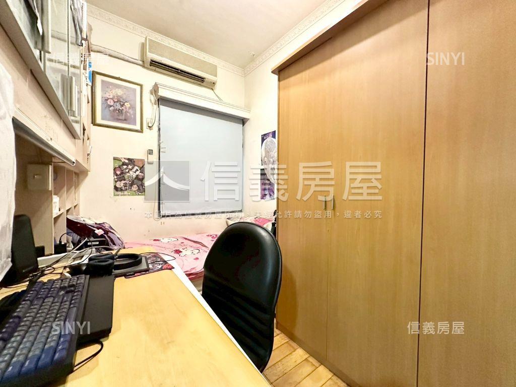 雅典王朝Ｂ區四房坡平房屋室內格局與周邊環境