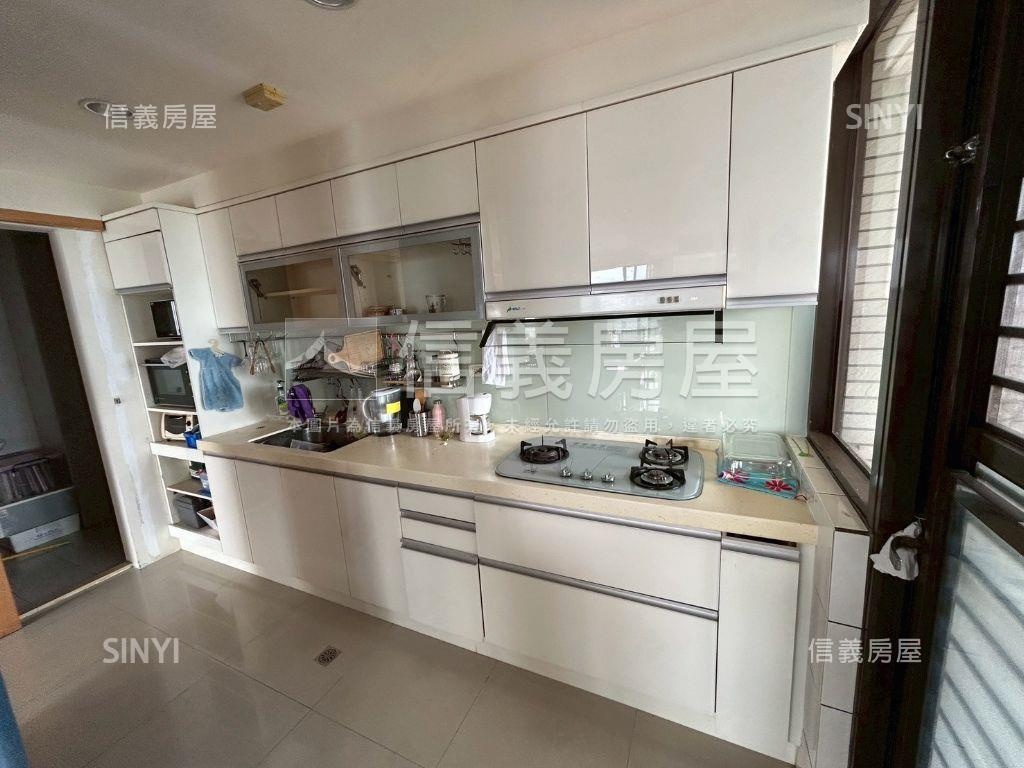 綠灣邊間有景觀房屋室內格局與周邊環境