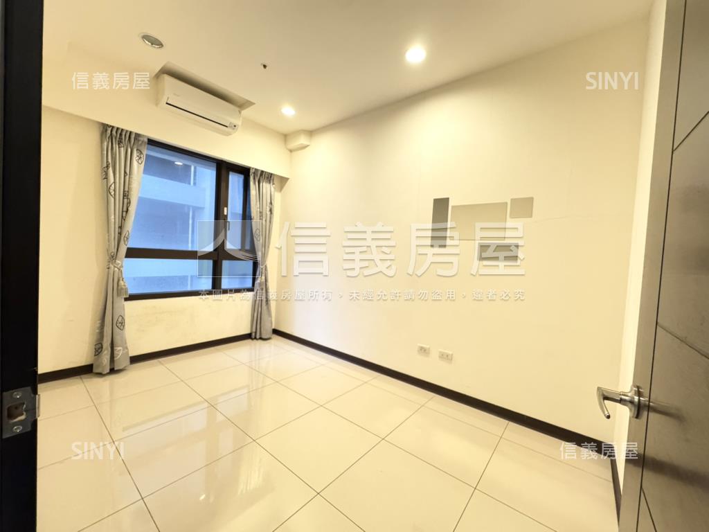 興世代朝外採光兩房房屋室內格局與周邊環境