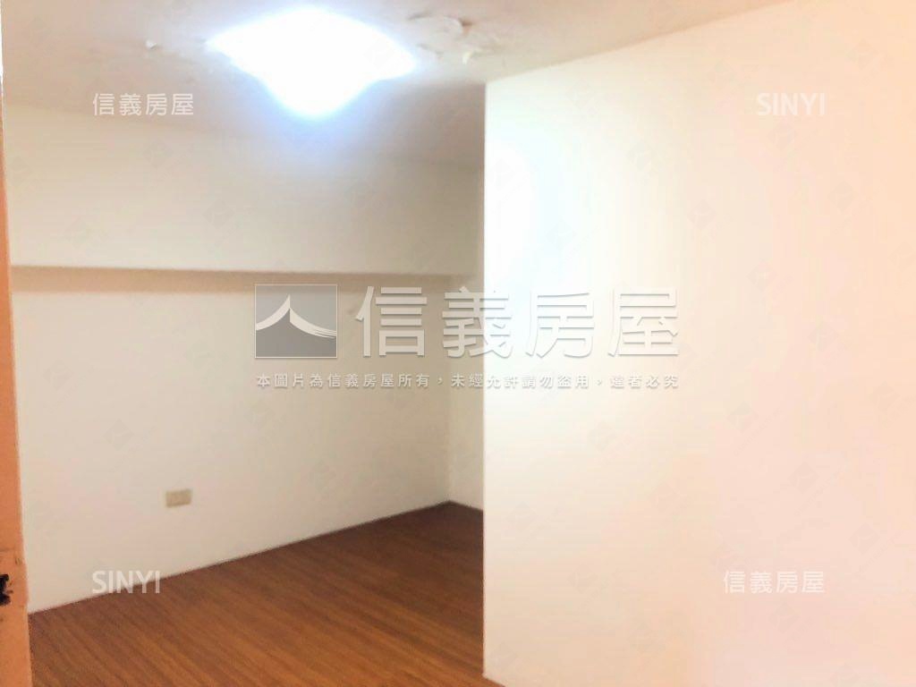 巨蛋成家大空間房屋室內格局與周邊環境